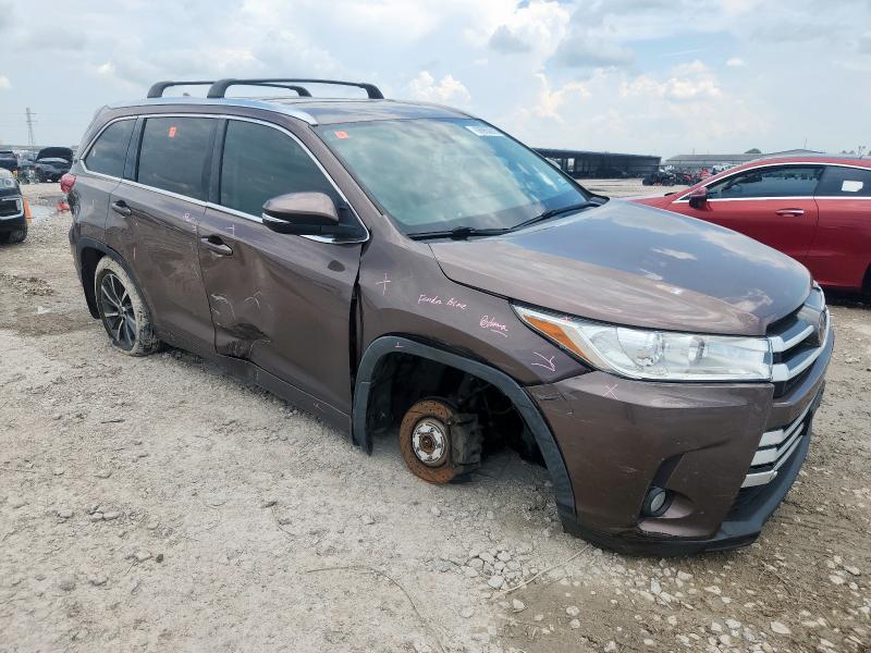 5TDJZRFH0HS430051 - 2017 TOYOTA HIGHLANDER SE BROWN photo 4