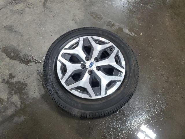 JF2SKAJC4LH481816 - 2020 SUBARU FORESTER PREMIUM SILVER photo 13