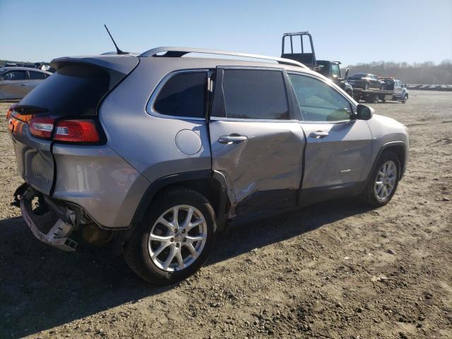 1C4PJLCB3JD563306 - 2018 JEEP CHEROKEE LATITUDE SILVER photo 3