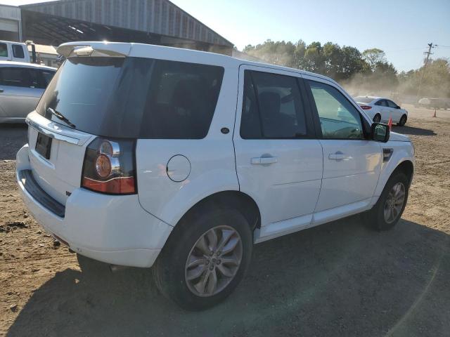 SALFT2BG4DH372514 - 2013 LAND ROVER LR2 HSE TECHNOLOGY WHITE photo 3