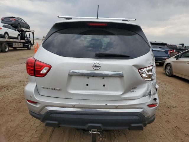5N1DR2MM8JC605959 - 2018 NISSAN PATHFINDER S Srebrny zdjęcie 6