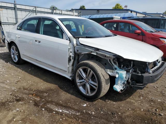 1VWBS7A39FC042174 - 2015 VOLKSWAGEN PASSAT SE WHITE photo 4