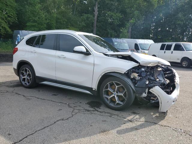 WBXHT3C55K3H34210 - 2019 BMW X1 XDRIVE28I თეთრი ფოტო 4