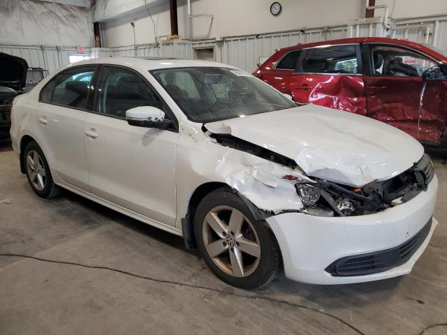 3VW3L7AJ8CM410239 - 2012 VOLKSWAGEN JETTA TDI WHITE photo 4