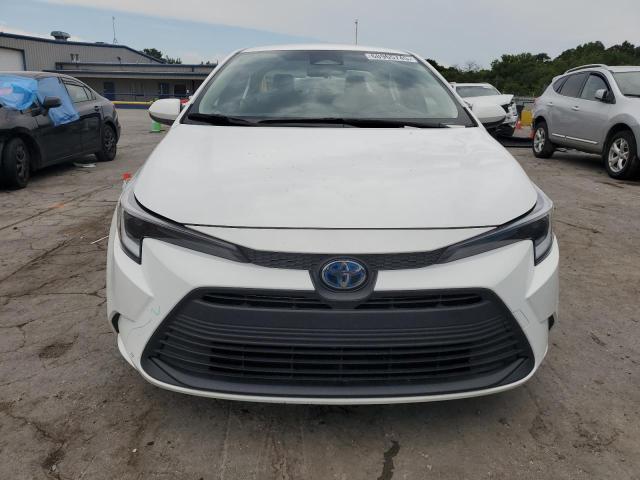 JTDBCMFE3P3015711 - 2023 TOYOTA COROLLA LE Սպիտակ լուսանկար 5