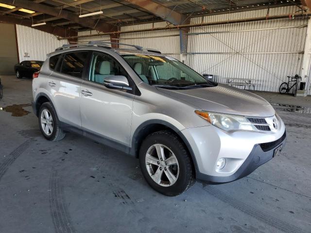 2T3RFREVXDW099765 - 2013 TOYOTA RAV4 XLE 银色 照片 4
