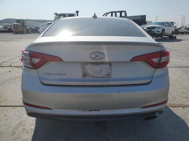 5NPE24AF6FH005354 - 2015 HYUNDAI SONATA SE SILVER photo 6