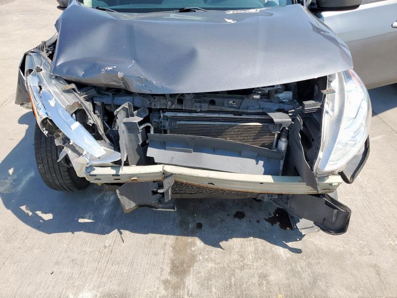 3N1CN7AP3JL870626 - 2018 NISSAN VERSA S 石墨色 照片 11