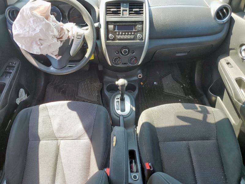 3N1CN7AP3JL870626 - 2018 NISSAN VERSA S 石墨色 照片 8