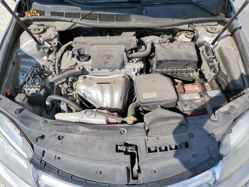 4T4BF1FK4FR508951 - 2015 TOYOTA CAMRY LE SILVER photo 11