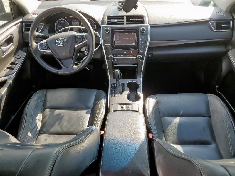 4T4BF1FK4FR508951 - 2015 TOYOTA CAMRY LE SILVER photo 8