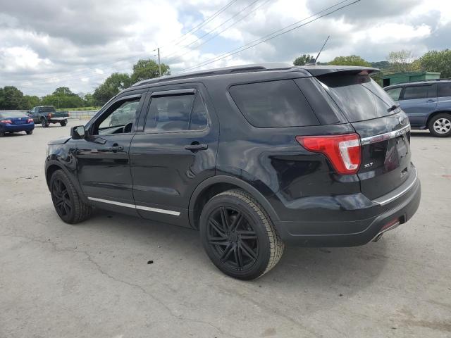 1FM5K8D80JGA62615 - 2018 FORD EXPLORER XLT Черный фото 2