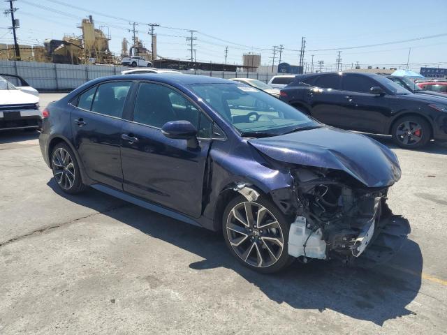 5YFS4MCE6MP068536 - 2021 TOYOTA COROLLA SE 蓝色 照片 4