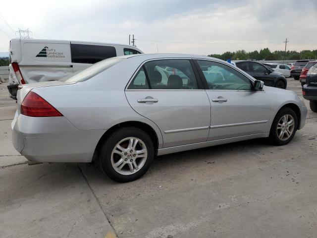 1HGCM56327A202506 - 2007 HONDA ACCORD SE 银色 照片 3