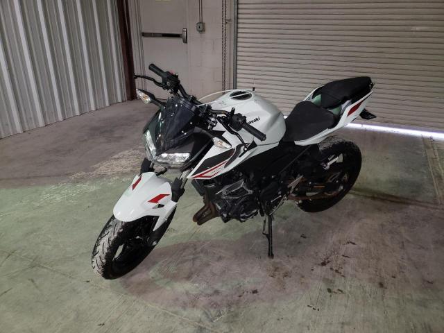 JKAERKD1XNDAH6876 - 2022 KAWASAKI ER400 D WHITE photo 1