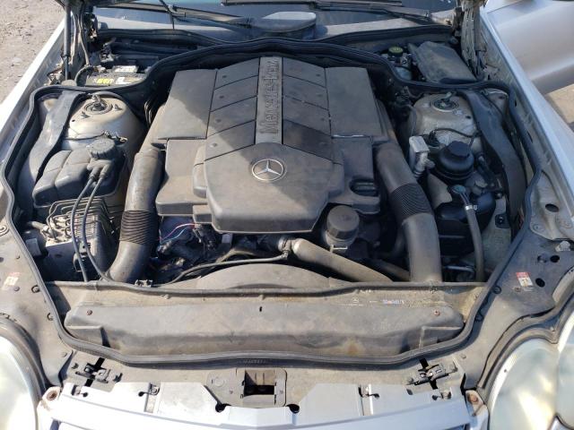 WDBSK75F33F029923 - 2003 MERCEDES-BENZ SL 500R SILVER photo 11
