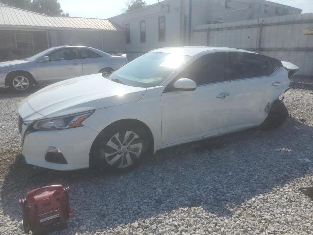 1N4BL4BV8KC105442 - 2019 NISSAN ALTIMA S WHITE photo 1