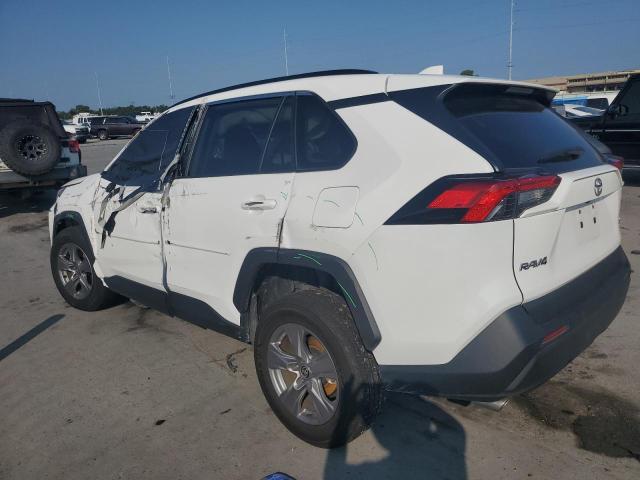 2T3W1RFV9RW336446 - 2024 TOYOTA RAV4 XLE WHITE photo 2