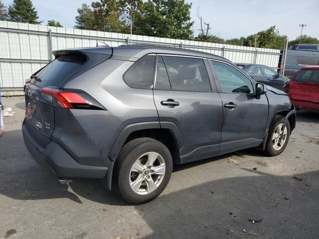 2T3P1RFV9MW161175 - 2021 TOYOTA RAV4 XLE GRAY photo 3