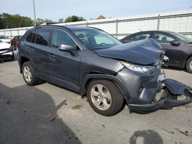 2T3P1RFV9MW161175 - 2021 TOYOTA RAV4 XLE GRAY photo 4