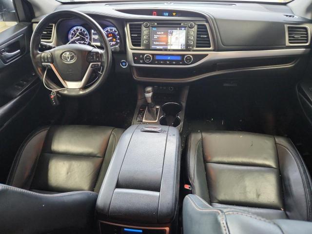 5TDJZRFH9JS525987 - 2018 TOYOTA HIGHLANDER SE თეთრი ფოტო 8