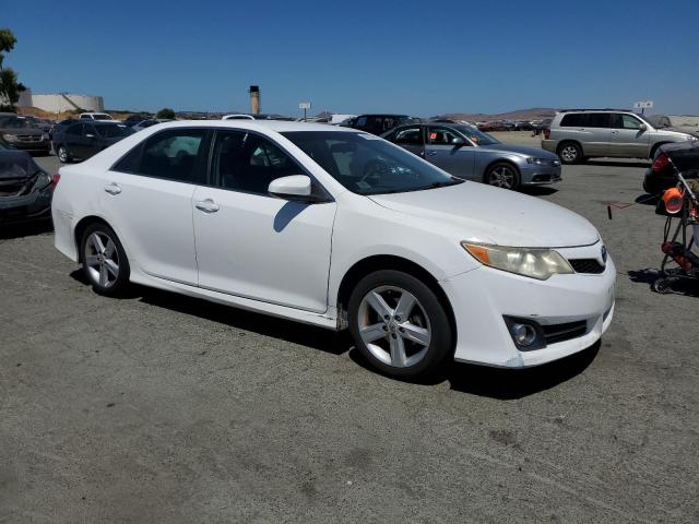 4T1BF1FK0CU566125 - 2012 TOYOTA CAMRY BASE Biały zdjęcie 4