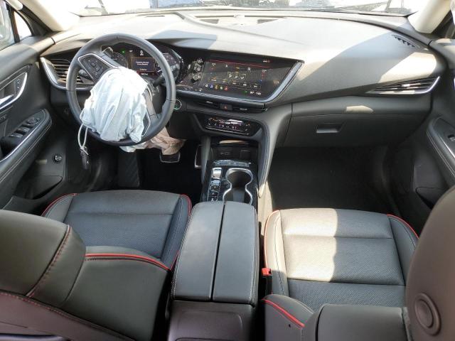 LRBFZNR43PD020165 - 2023 BUICK ENVISION ESSENCE Argent photo 8