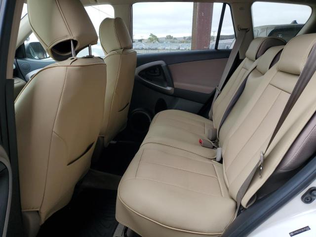 JTMZD33V086055822 - 2008 TOYOTA RAV4 WHITE photo 11