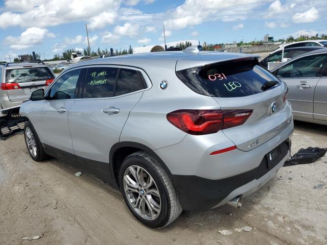 WBXYH9C03N5T69699 - 2022 BMW X2 SDRIVE28I SILVER photo 2