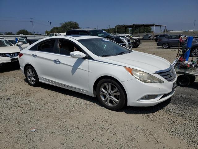 5NPEC4AC2BH059912 - 2011 HYUNDAI SONATA SE WHITE photo 4