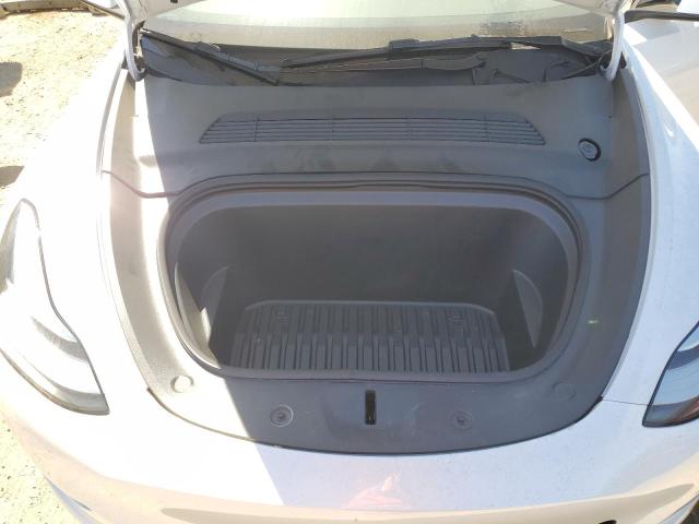 7SAYGAEE1NF378381 - 2022 TESLA MODEL Y WHITE photo 12