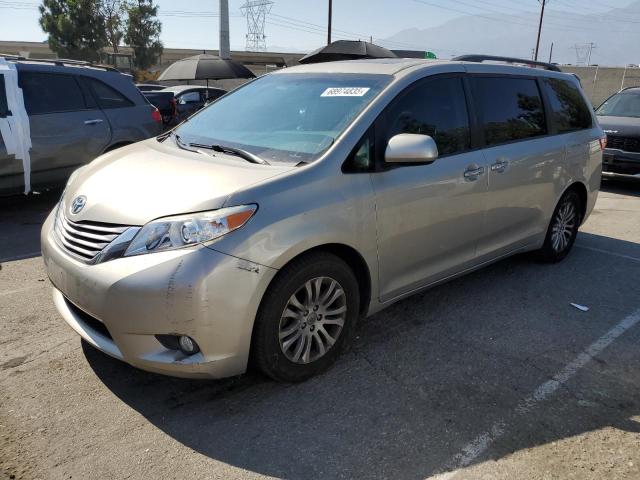 2017 TOYOTA SIENNA XLE, 