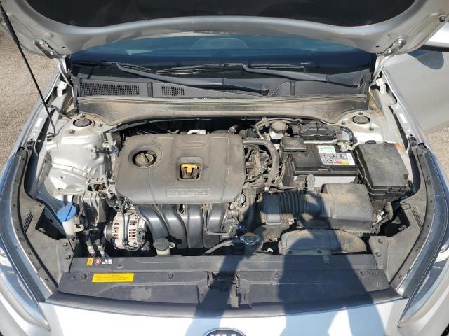 3KPF24AD2ME338946 - 2021 KIA FORTE FE SILVER photo 11