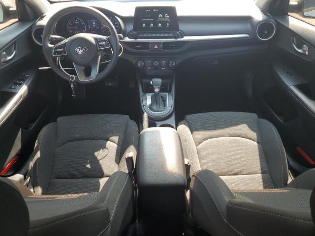 3KPF24AD2ME338946 - 2021 KIA FORTE FE SILVER photo 8