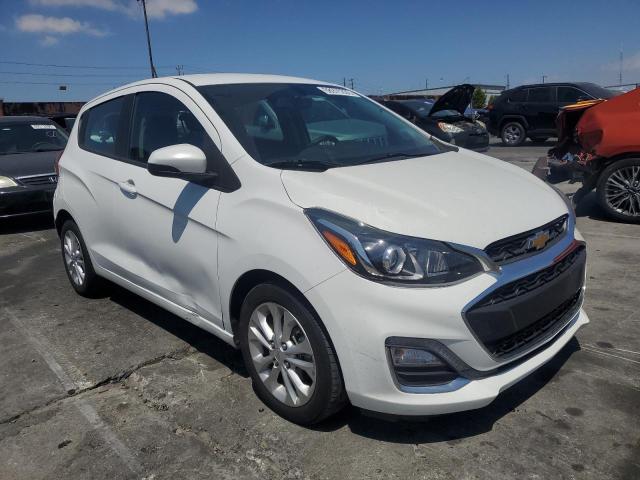 KL8CD6SA3MC745977 - 2021 CHEVROLET SPARK 1LT WHITE photo 4