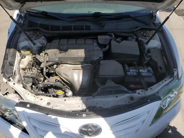 4T4BF3EK5BR106458 - 2011 TOYOTA CAMRY BASE Beyaz fotoğraf 11