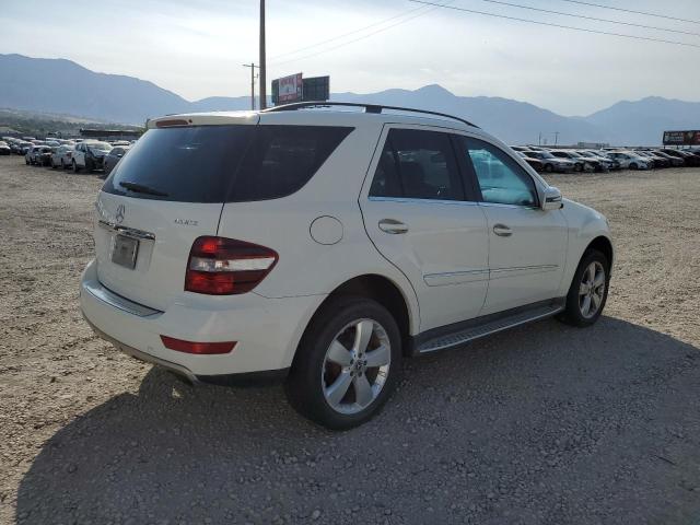 4JGBB8GB1BA715595 - 2011 MERCEDES-BENZ ML 350 4MATIC WHITE photo 3