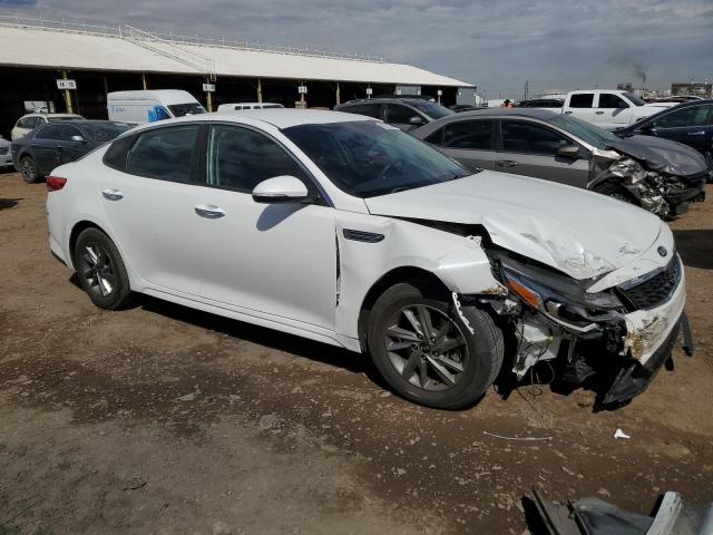 5XXGT4L39LG382082 - 2020 KIA OPTIMA LX WHITE photo 4