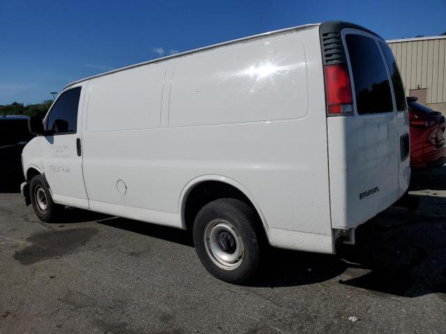 1GTFG25M221142358 - 2002 GMC SAVANA G2500 WHITE photo 2