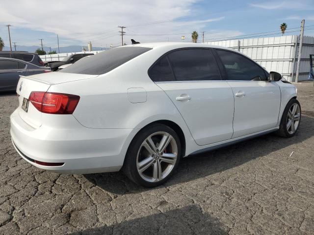3VW5T7AJ5FM279395 - 2015 VOLKSWAGEN JETTA GLI WHITE photo 3