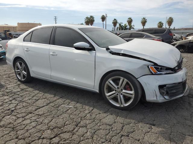 3VW5T7AJ5FM279395 - 2015 VOLKSWAGEN JETTA GLI WHITE photo 4