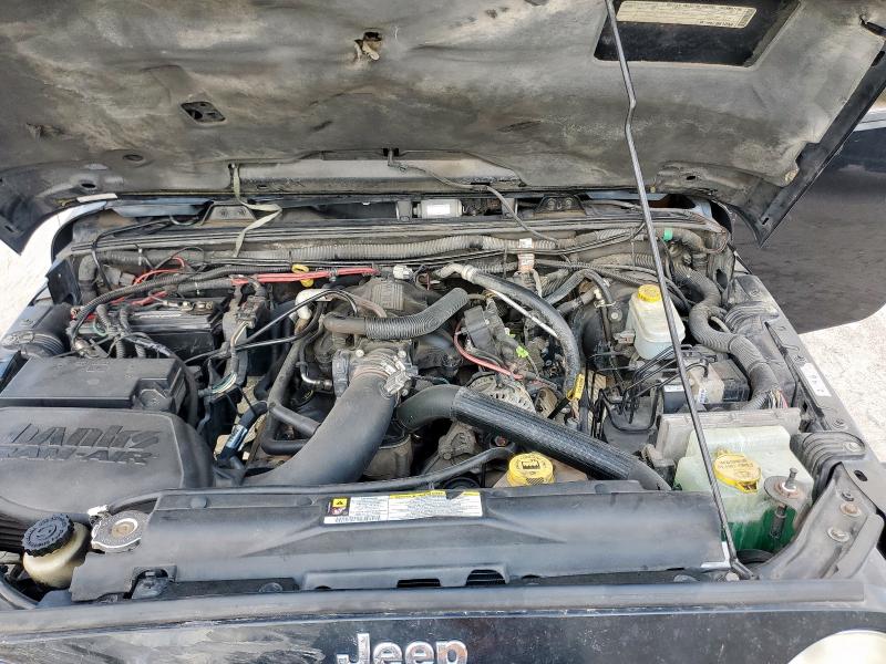 1J8GA59128L594064 - 2008 JEEP WRANGLER U SAHARA BLACK photo 12