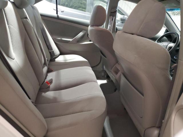 4T4BE46K59R082518 - 2009 TOYOTA CAMRY BASE WHITE photo 10