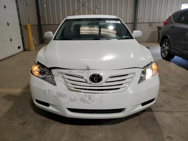 4T4BE46K59R082518 - 2009 TOYOTA CAMRY BASE WHITE photo 5