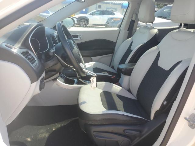 3C4NJCBBXKT736551 - 2019 JEEP COMPASS LATITUDE Beyaz fotoğraf 7