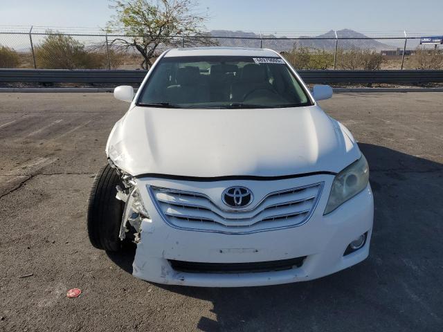 4T1BK3EK7BU616560 - 2011 TOYOTA CAMRY SE 白色 照片 5