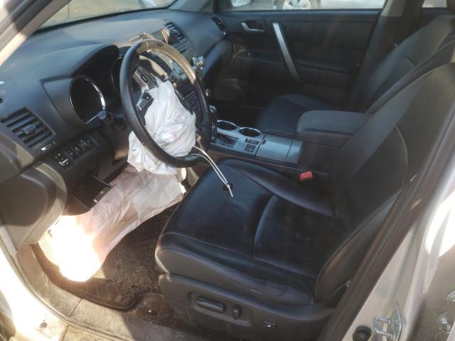 5TDBK3EH7CS152460 - 2012 TOYOTA HIGHLANDER BASE رمادي صورة 7
