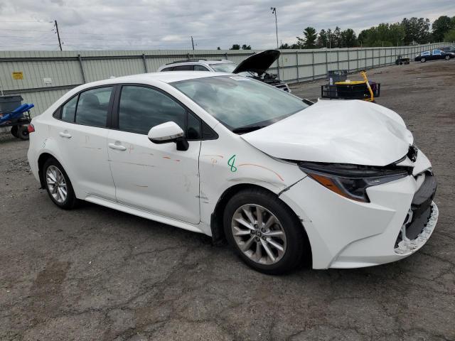 5YFVPMAE2NP290368 - 2022 TOYOTA COROLLA LE Biały zdjęcie 4