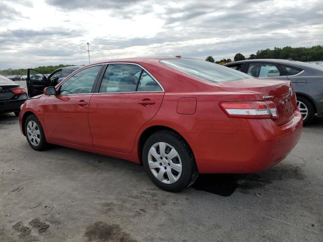 4T1BF3EK8BU124074 - 2011 TOYOTA CAMRY BASE RED photo 2