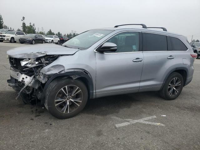 5TDKKRFH0GS504236 - 2016 TOYOTA HIGHLANDER XLE SILVER photo 1